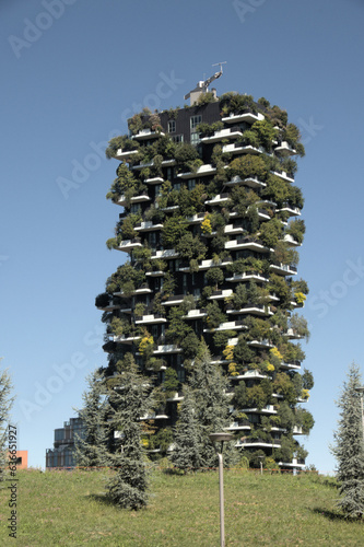 "Vertical forest" building in the centre of Milano © elliottcb