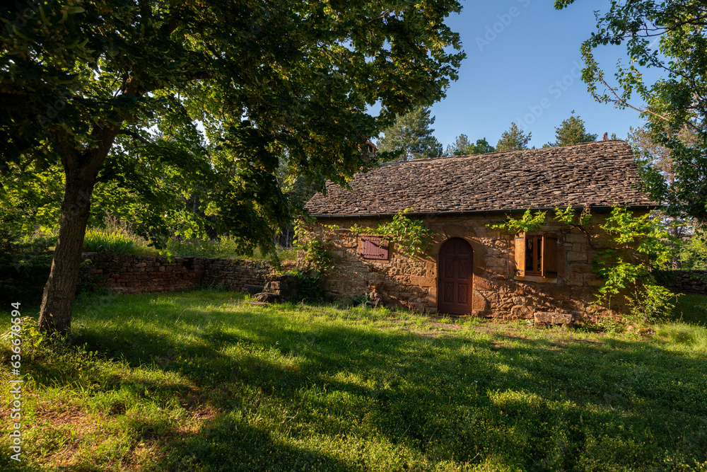 Borie, maison caussenarde, Rivière sur Tarn, 12, Aveyron, Parc naturel régional des Grands Causses, France