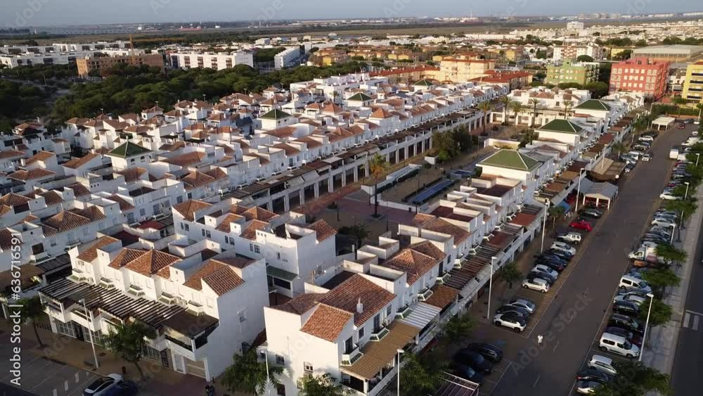 Urbanización de casas modernas. Ciudad poblada por chalets. Grupos de chalets. Urbanización de casas modernas. Ciudad poblada por chalets. Grupos de chalets.