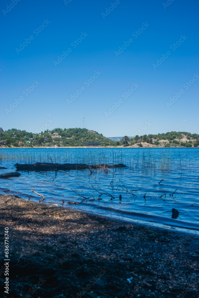 Lago Alumine en la cordillera de los Andes, Villa Pehuenia Patagonia Argentina