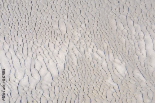 Une matière de bancs de sable à marée basse en vue aérienne photo