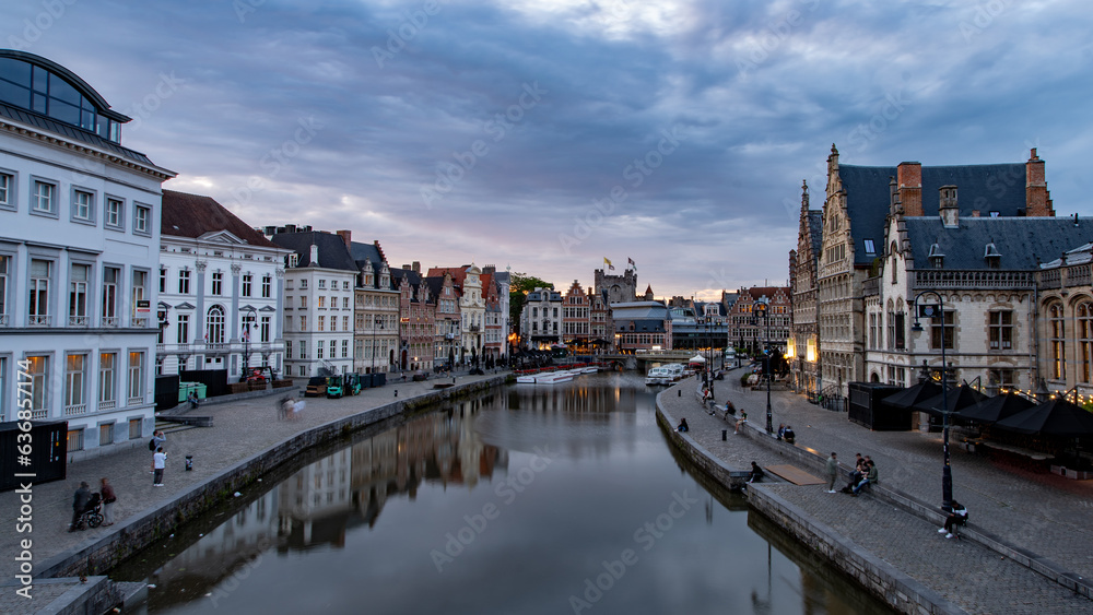 Night view of Ghent