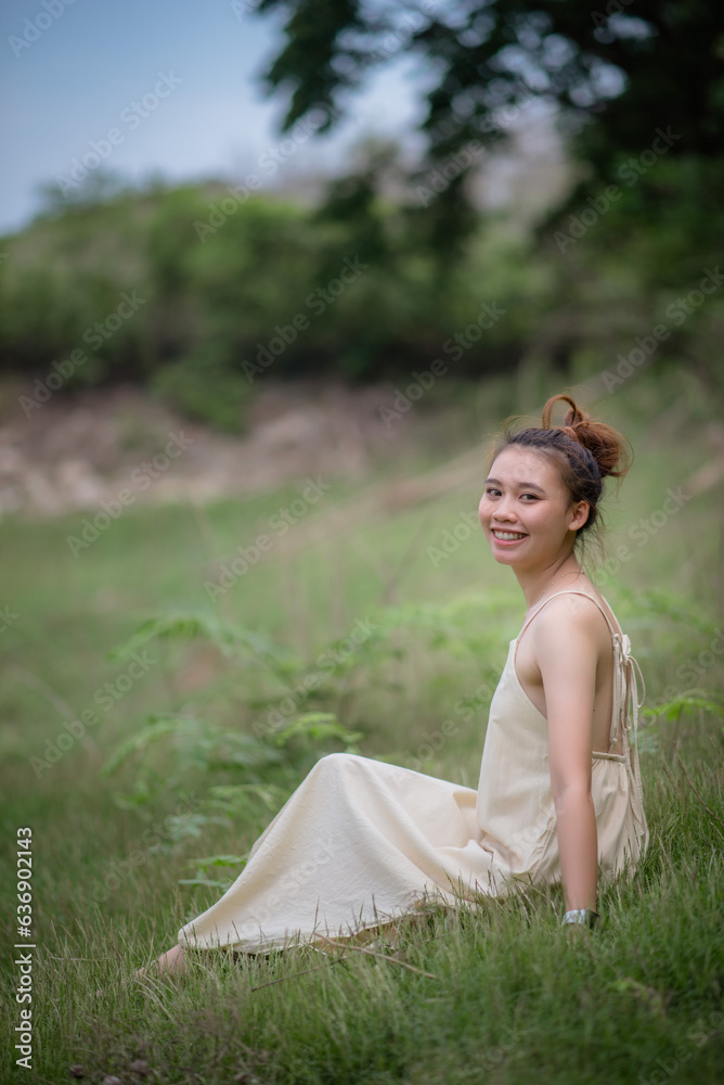 Photographing women in natural landscapes. Photographing women in natural landscapes.