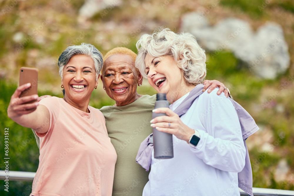 Fototapeta premium Senior women, fitness or selfie of people on social media together for outdoor exercise in retirement. Photo, diversity or happy elderly friends hiking to take pictures on break in training in park