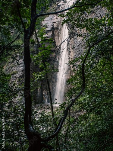 Cascade de l'Arpenaz (Haute-Savoie) photo