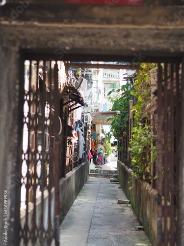 narrow street country © nimit