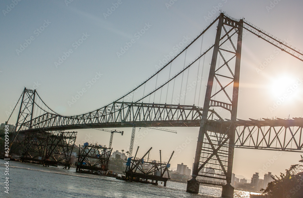 Obraz premium Ponte Hercílio Luz in Florianopolis, Santa Catarina, Brazil