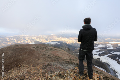 Des touristes sur le parcours du trek de Laugavegur en Islande