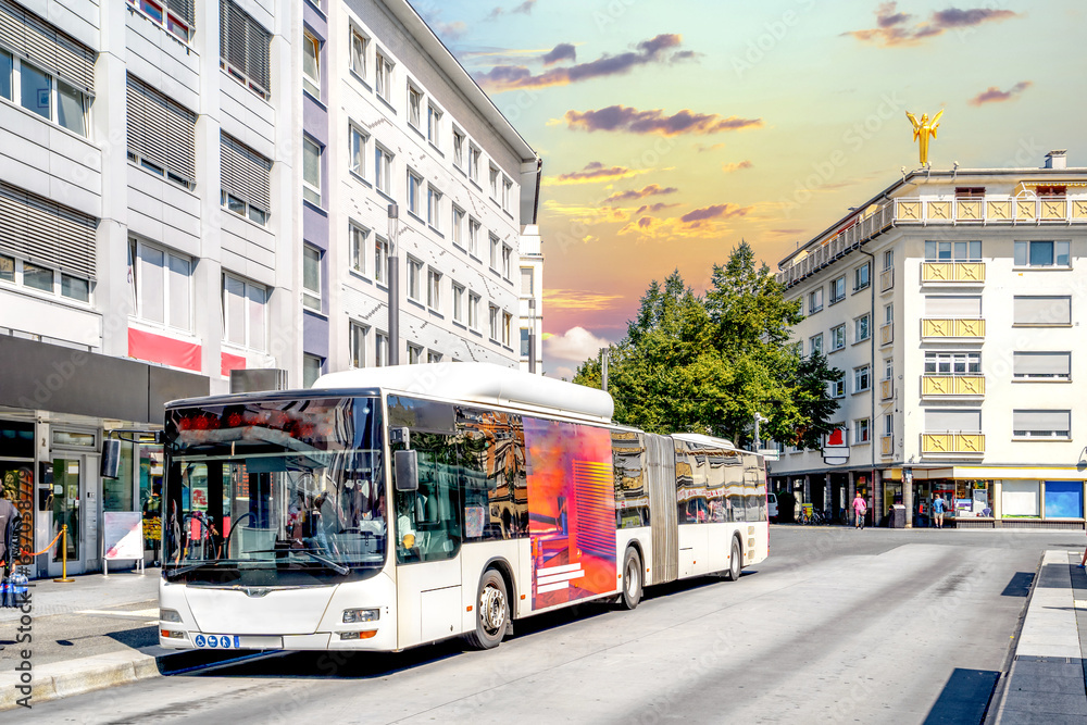 Fototapeta premium Bushaltestelle, Gießen, Hessen, Deutschland