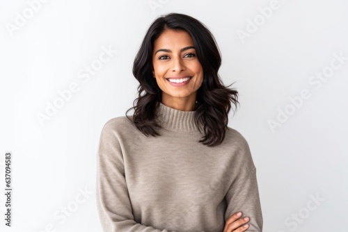Obraz na płótnie Group portrait of an Indian woman in her 30s against a white background w salonie