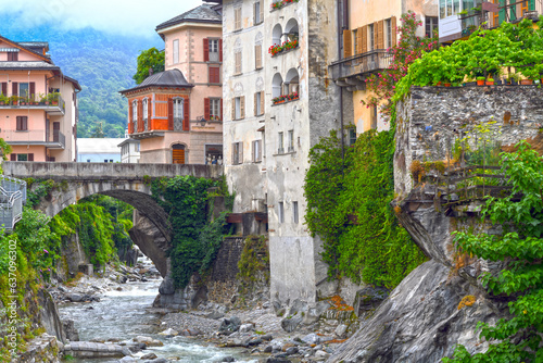 Altstadt von Chiavenna in der Provinz Sondrio, Region Lombardei (Italien) © Ilhan Balta