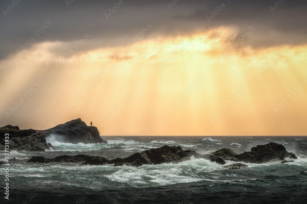 Obraz premium 千葉県南房総市 白浜港灯台の朝