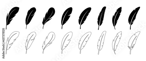 Foto Set of black feather in a flat style