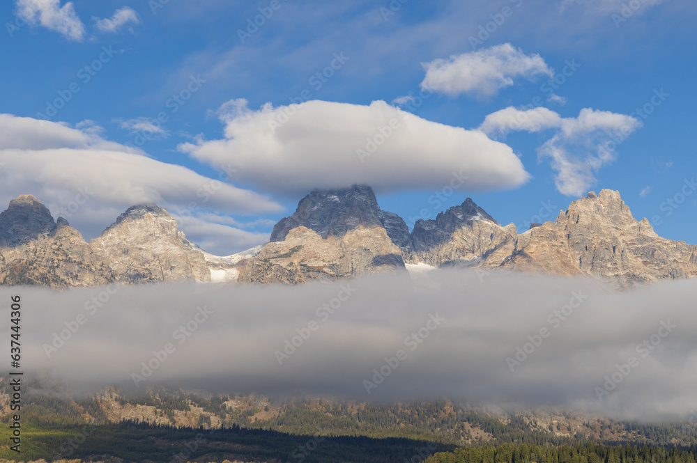 Naklejka premium Scenic Autumn Landscape of the Teton Range in Grand Teton National Park Wyoming