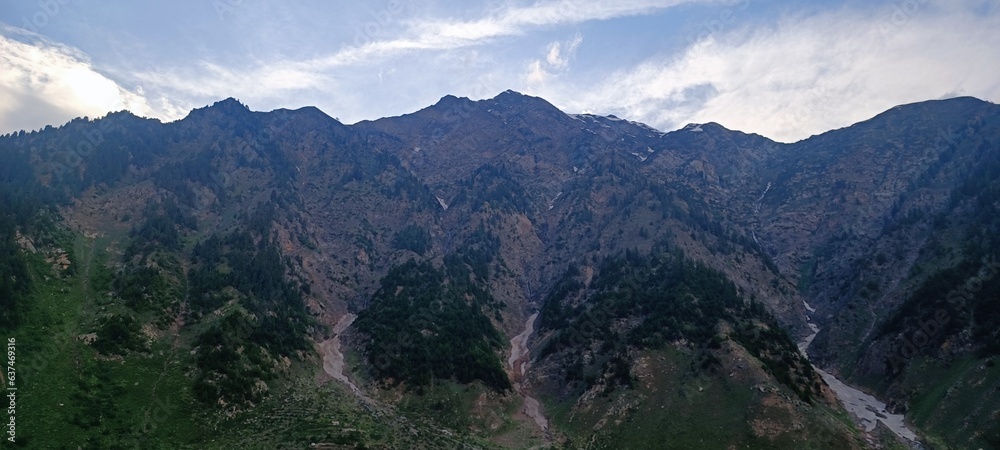 Fototapeta premium panorama of the mountains in autumn