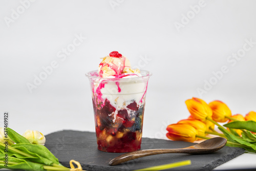 Obraz na płótnie Royal rainbow colour faluda, favourite Indian dessert served with various flavour ice cream and dry fruits , nuts and fresh fruits. Royal Special Faluda.. w salonie