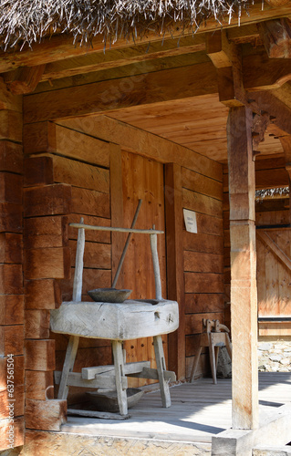 Wood grinder © lavinia
