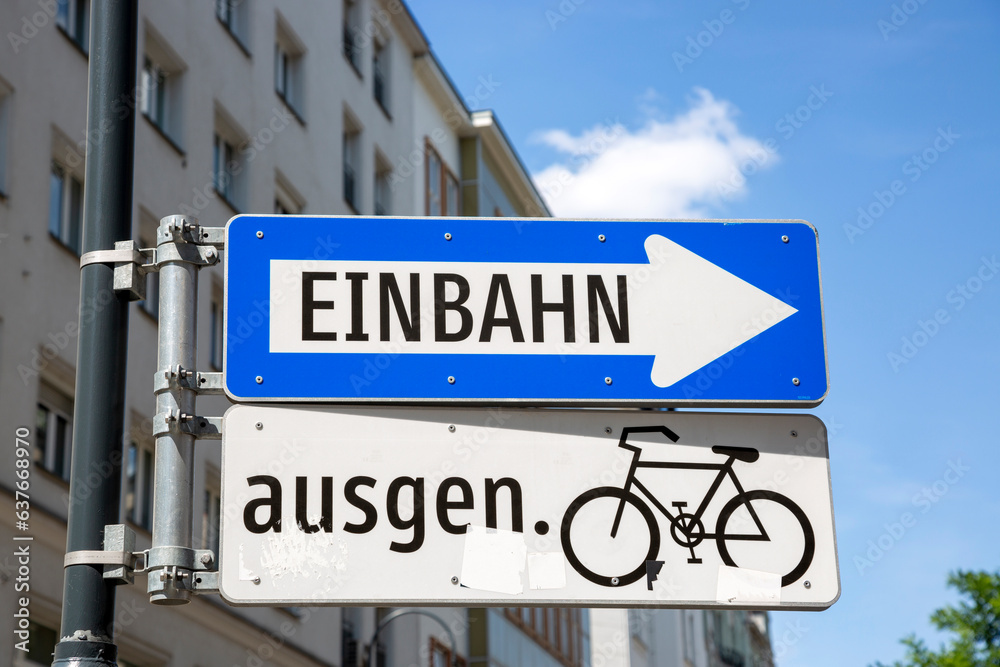 Traffic signs in German denoting 