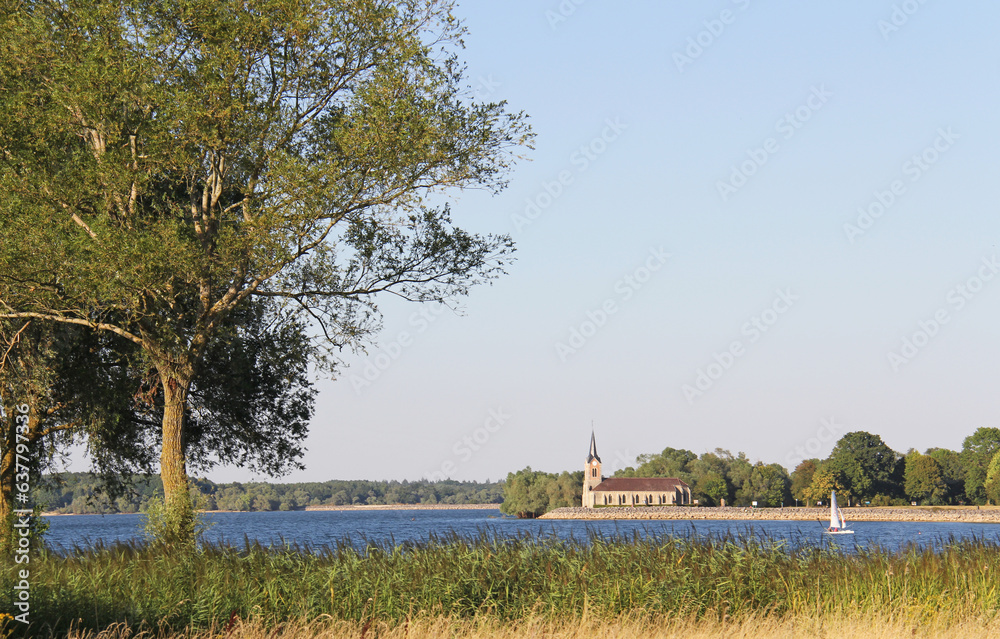 Lake of Der Chantecoq Giffaumont - Champaubert Champagne Grand Est France