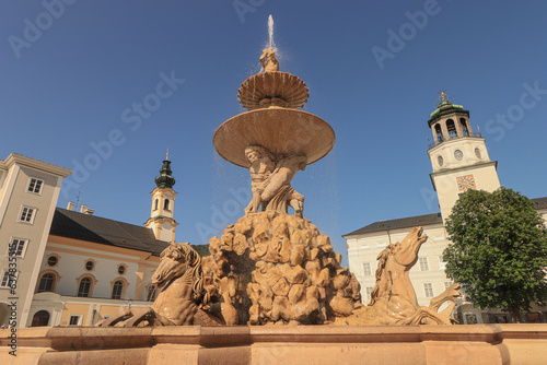 Barocke Pracht in Salzburg; Residenzplatz mit Residenzbrunnen photo