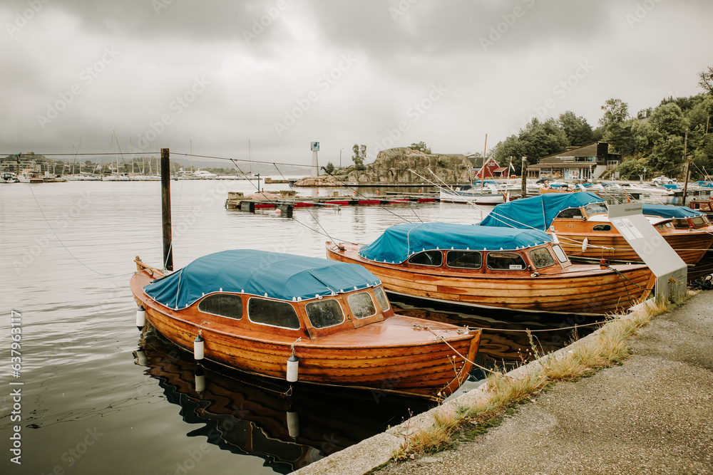 Tradycyjne drewniane łodzie w Norwegii