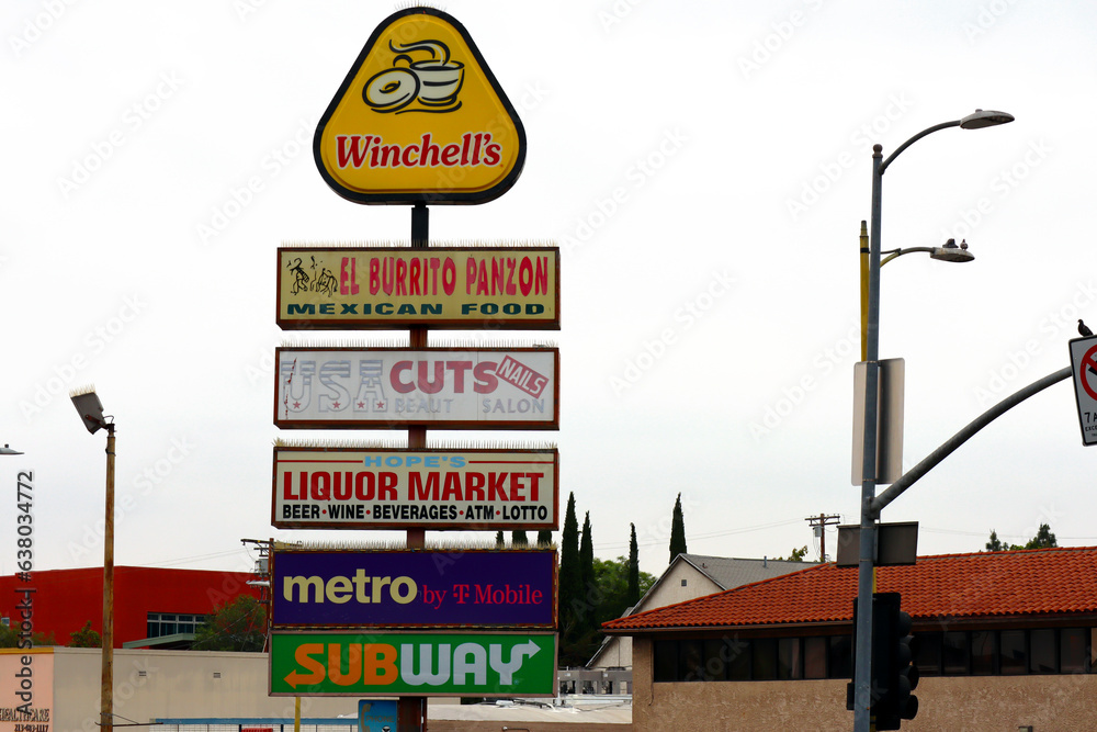 Los Angeles, California Winchell's Donut House, International Doughnut