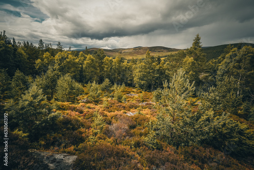 Weites Tal in den schottischen Highlands