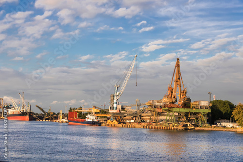 Obraz na płótnie Cargo port in Poland. Swinoujscie at Baltic sea. w salonie