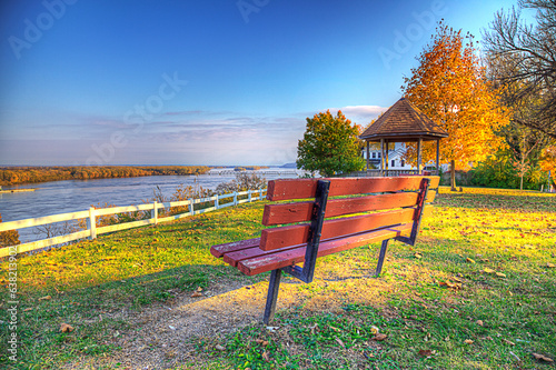 Cuadro en lienzo Bench on the Bluff