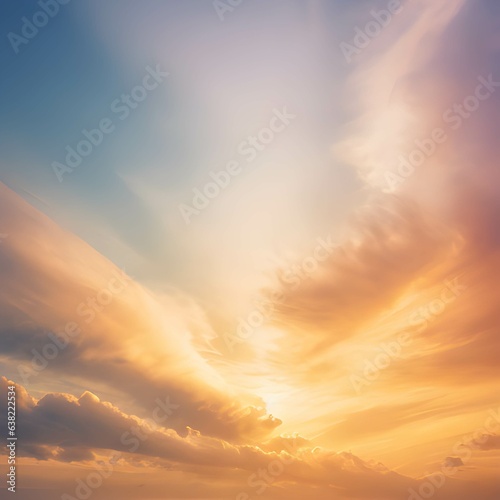 オレンジ色の夕焼けの美しい空と雲。グラデーションする空の色 © sky studio