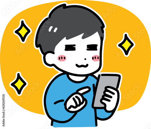 嬉しそうにスマホを見ている男性	