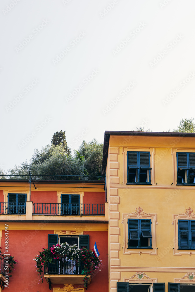 Fototapeta premium Square Piazzetta di Portofino, Italy, La Genova Province, Liguria Regione, The main area of Portofino with tourists, cozy cafes and restaurants.