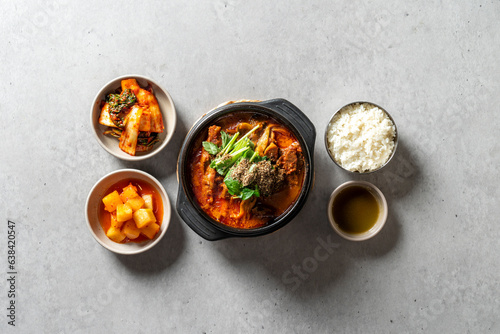 Pork rib hangover soup, marketplace rice soup, boneless bone hangover soup, gamjatang, ripe kimchi gamjatang, spicy bone stew, and soy sauce bone stew