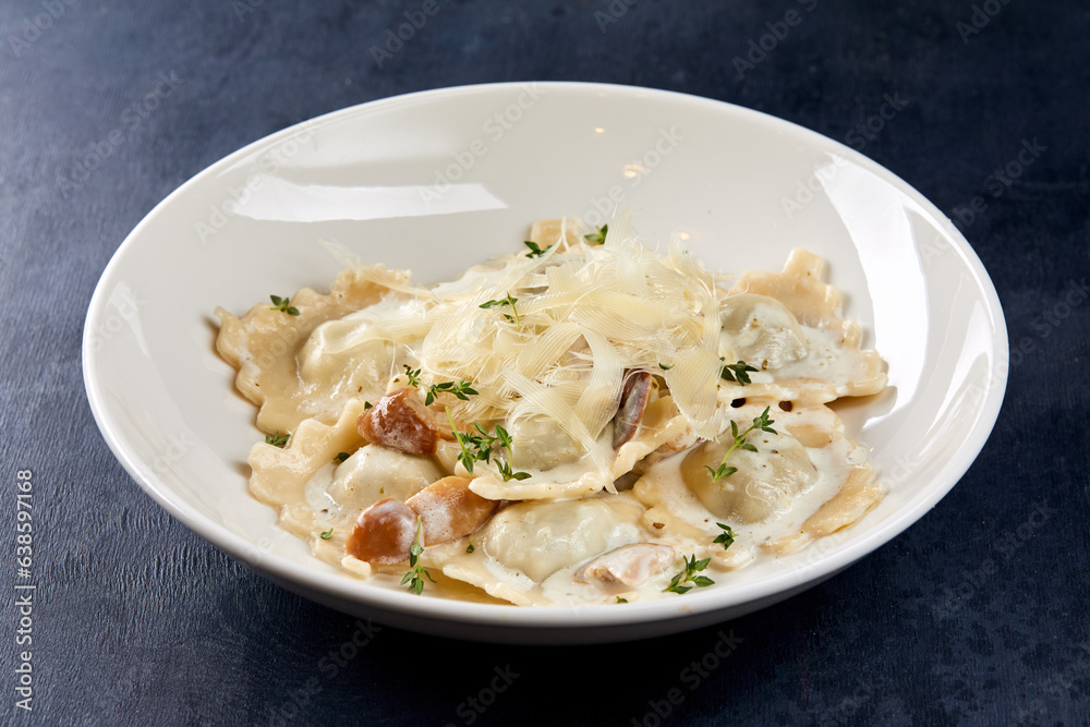 ravioli with spinach ravioli with spinach