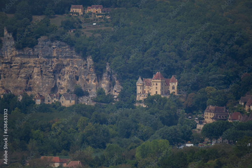 Maison Château à la Roque Gageac , cité troglodytes- Dordogne - Périgord