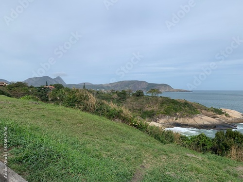 Mirante da Praia de Piratininga em Niterói com vista para itaipu photo