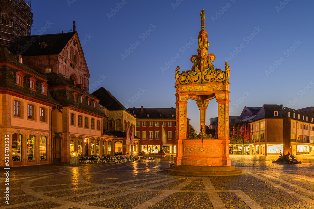 An old Hiistoric Market Square Fountain at Night - Mainz, Germany