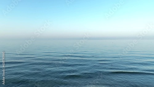 Vista aerea del Mare calmo fino all'orizzonte.
Il mare cristallino di Sperlonga, Latina, Lazio, Italia. photo