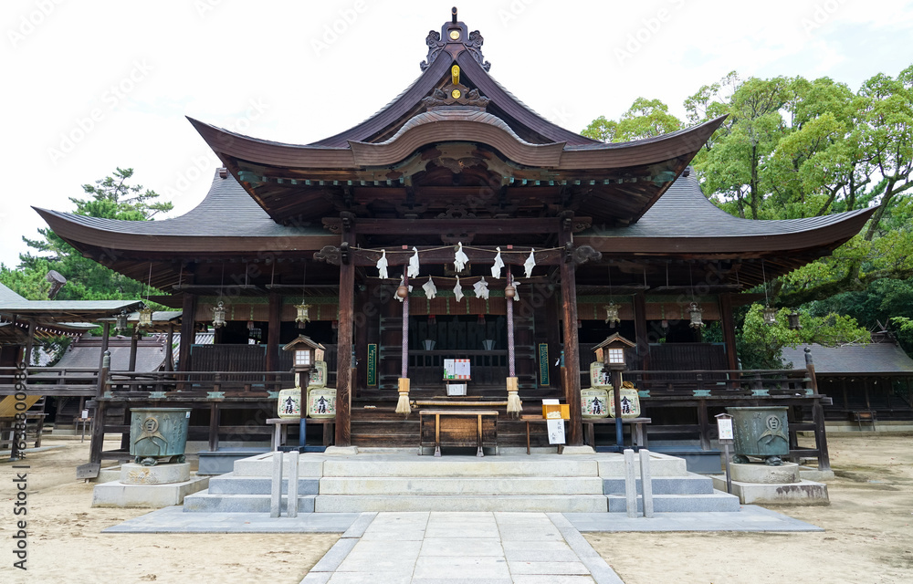 白鳥となって飛び去った日本武尊の霊が舞い降りた白鳥神社（香川県東かがわ市）