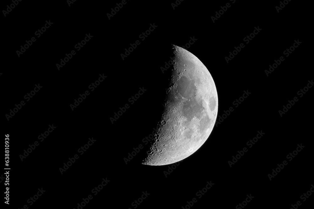 Crescent moon. Moon that increases its brightness little by little until it reaches the full moon of the month. 24 February. 2024. Astrophotography. Night photography. Supermoon. Eclipse. Snow - obrazy, fototapety, plakaty 