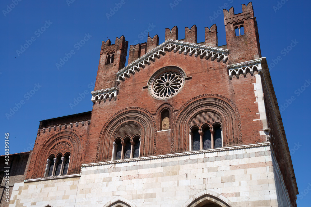 Piacenza: medieval palace known as 