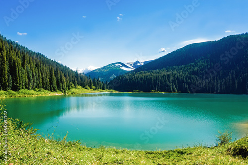 Fototapeta Naklejka Na Ścianę i Meble -  A lake in the mountains in the autumn season. Mountain landscape