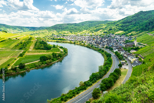 Kurze Entdeckungstour in der Moselregion beim Bremm - Rheinland-Pfalz - Deutschland © Oliver Hlavaty