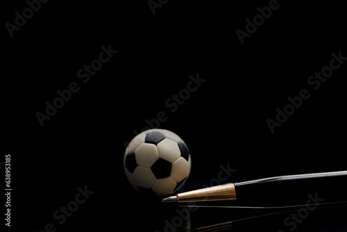 Quadro su tela football player sign contract , soccer transfer player, sport news reporter, bus