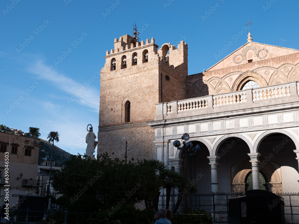 scorcio della città di Monreale, a Palermo. 