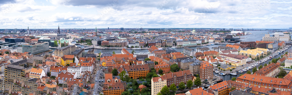 Panoramic of the Danish city of Copenhagen, from the top of a tower.