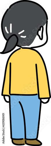 後ろ姿の私服女性