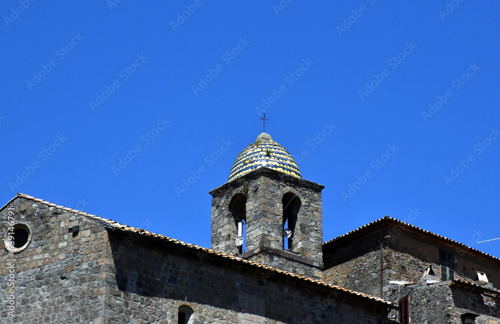 Steinturm in der Altstadt von Bolsena