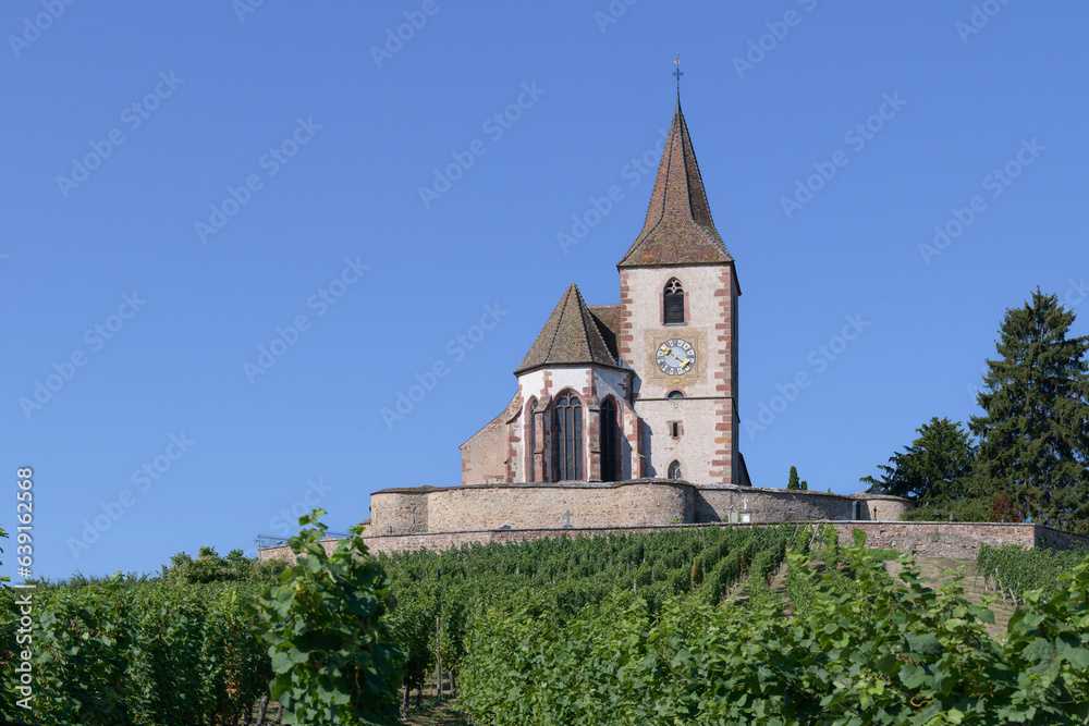 Eglise inscrite au patrimoine à Hunawihr en Alsace