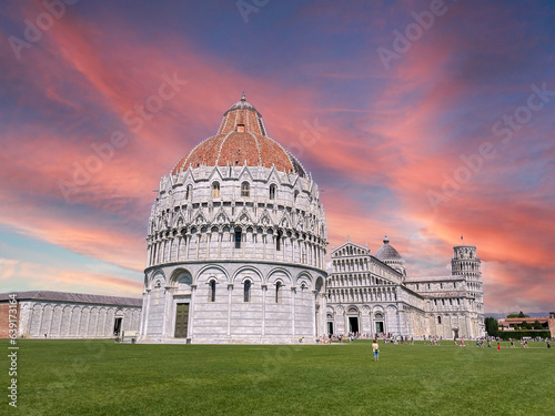 Fotografia piazza dei miracoli with leaning tower in pisa
